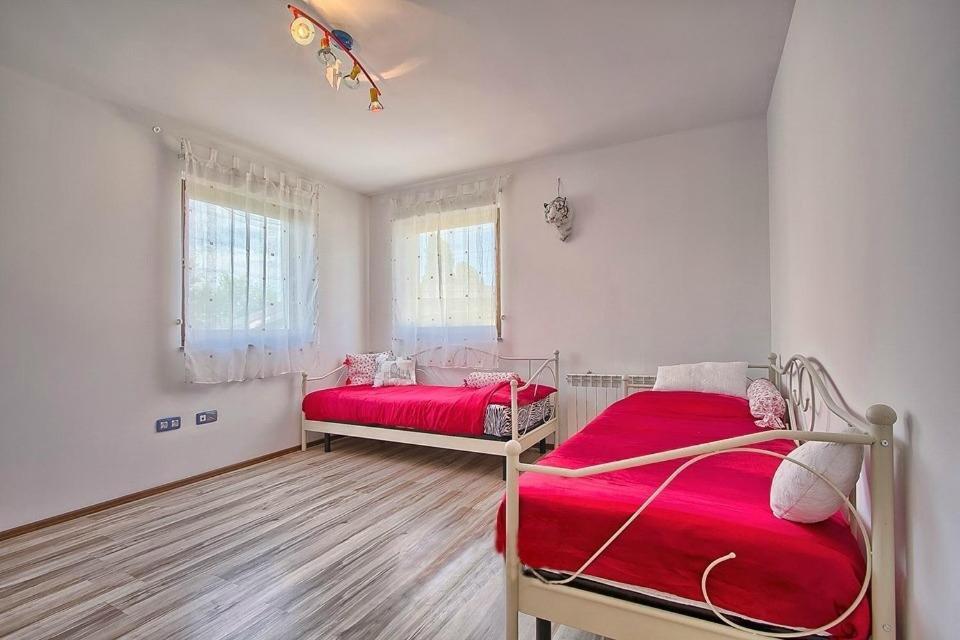 Villa Maggie Sisan Room photo